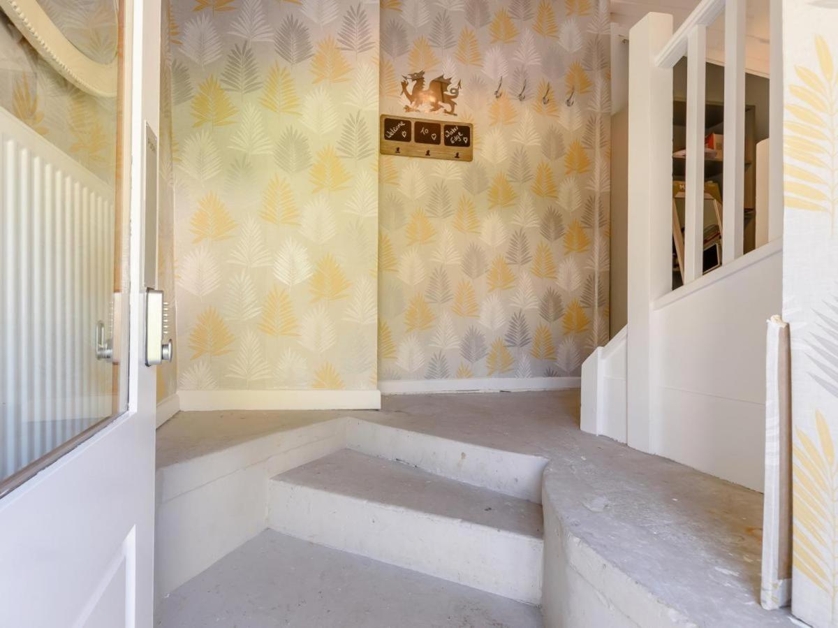 Waters Edge Apartment Ystradgynlais Eksteriør bilde